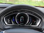 Volvo V40 D4 R-Design 2012 года (UK)